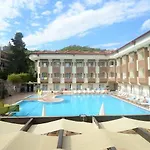 Hotel Rivero 4*